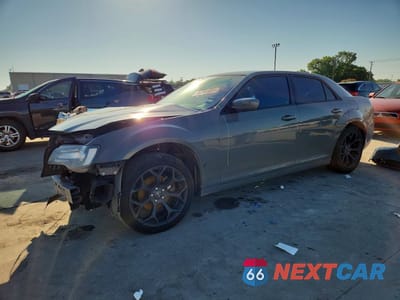 2019 CHRYSLER 300 S 2C3CCABG4KH516112 - główne zdjęcie licytacji z USA - miniatura