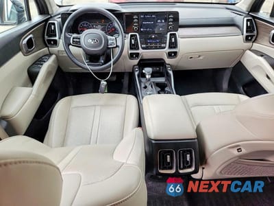 Zdjęcie 8 z 13 samochodu: 2021 KIA SORENTO EX VIN:5XYRH4LF7MG034654 - miniatura