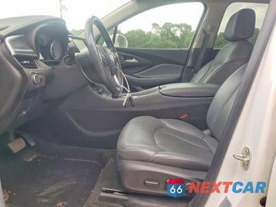 Zdjęcie 7 z 13 samochodu: 2020 BUICK ENVISION ESSENCE VIN:LRBFXCSA4LD198509 - miniatura
