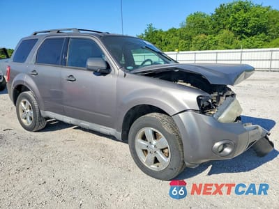 Czwarte zdjęcie samochodu z boku: 2012 FORD ESCAPE XLT VIN:1FMCU0D73CKB41724 - miniatura