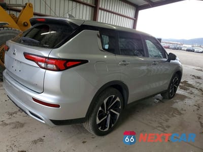 Trzecie zdjęcie samochodu z tyłu: 2024 MITSUBISHI OUTLANDER SE VIN:JA4J4VA84RZ060294 - miniatura