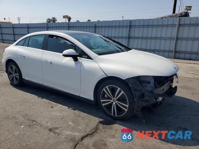 Czwarte zdjęcie samochodu z boku: 2023 MERCEDES-BENZ EQE SEDAN 350+ VIN:W1KEG2BB2PF031730 - miniatura