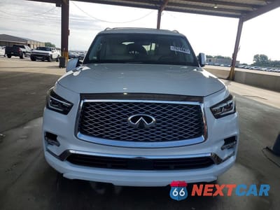 Piąte zdjęcie samochodu w środku: 2019 INFINITI QX80 LUXE VIN:JN8AZ2NF2K9683681 - miniatura