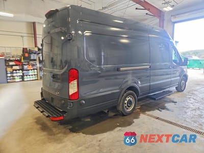 Trzecie zdjęcie samochodu z tyłu: 2020 FORD TRANSIT T-250 VIN:1FTBR3X83LKB27135 - miniatura