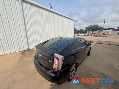Czwarte zdjęcie samochodu z boku: 2012 TOYOTA PRIUS THREE VIN:JTDKN3DU8C5460815 - miniatura