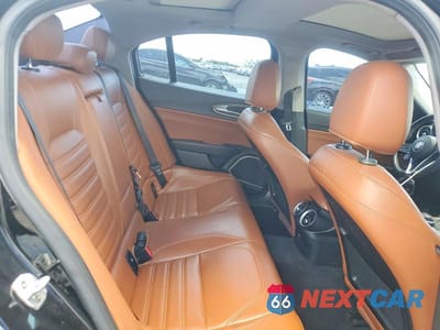 Zdjęcie 10 z 12 samochodu: 2018 ALFA ROMEO GIULIA TI Q4 VIN:ZARFAEEN9J7563779 - miniatura