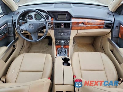 Zdjęcie 8 z 13 samochodu: 2012 MERCEDES-BENZ GLK 350 4MATIC VIN:WDCGG8HB1CF884265 - miniatura