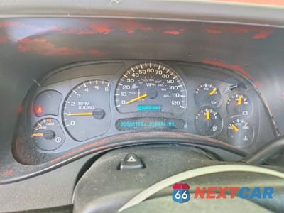 Zdjęcie 9 z 12 samochodu: 2005 CHEVROLET SILVERADO K2500 HEAVY DUTY VIN:1GCHK29U95E289663 - miniatura