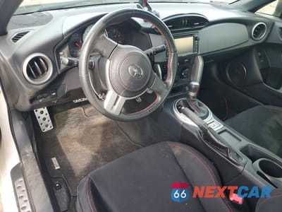 Zdjęcie 8 z 12 samochodu: 2015 SCION FR-S BASE VIN:JF1ZNAA13F8709740 - miniatura