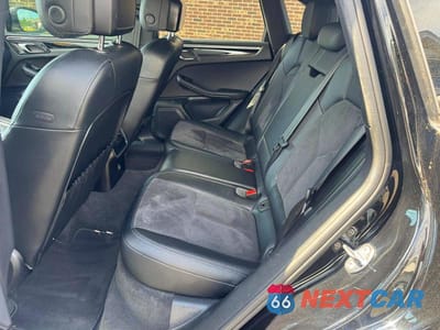 Zdjęcie 8 z 10 samochodu: 2017 PORSCHE MACAN S VIN:WP1AB2A54HLB15410 - miniatura
