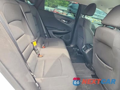 Zdjęcie 10 z 12 samochodu: 2019 CHEVROLET MALIBU LT VIN:1G1ZD5ST6KF113234 - miniatura