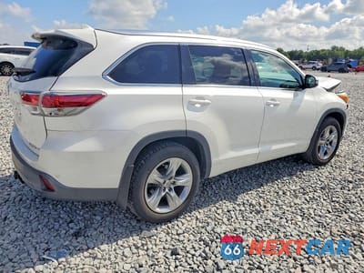 Trzecie zdjęcie samochodu z tyłu: 2015 TOYOTA HIGHLANDER LIMITED PLATINUM VIN:5TDDKRFH5FS075585 - miniatura