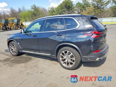 Drugie zdjęcie samochodu z przodu: 2026 BMW X5 XDRIVE40I VIN:5UX23EU01T9103014 - miniatura