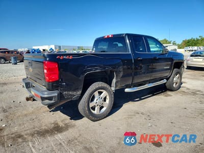Trzecie zdjęcie samochodu z tyłu: 2018 CHEVROLET SILVERADO K2500 HEAVY DUTY LT VIN:1GC2KVEG6JZ271650 - miniatura