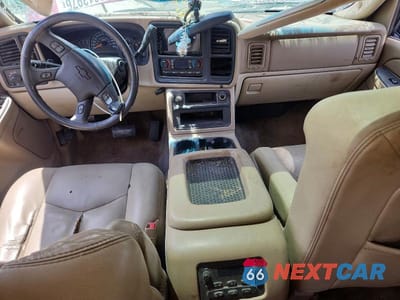 Zdjęcie 8 z 13 samochodu: 2004 CHEVROLET TAHOE K1500 VIN:1GNEK13Z44R260278 - miniatura