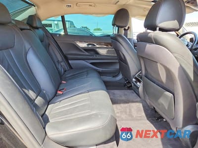 Zdjęcie 10 z 12 samochodu: 2019 BMW 740 XI VIN:WBA7E4C58KGV28536 - miniatura