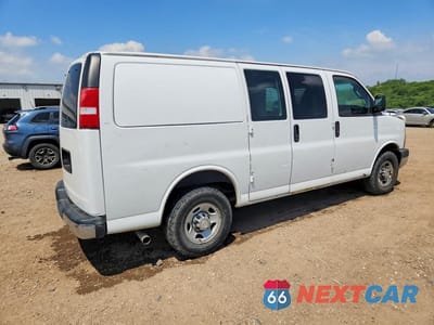 Trzecie zdjęcie samochodu z tyłu: 2017 CHEVROLET EXPRESS G2500 LT VIN:1GAWGFFGXH1216501 - miniatura