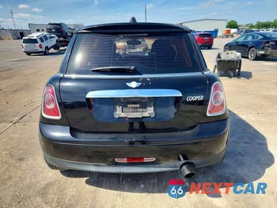 Zdjęcie 6 z 12 samochodu: 2013 MINI COOPER VIN:WMWSU3C50DT371957 - miniatura