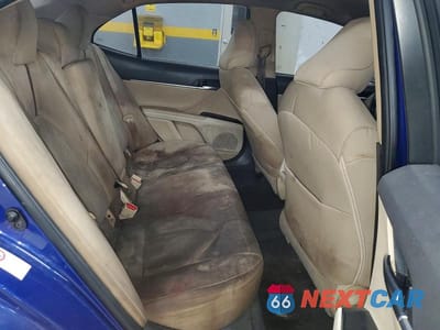 Zdjęcie 10 z 12 samochodu: 2018 TOYOTA CAMRY LE VIN:4T1B11HK9JU579383 - miniatura