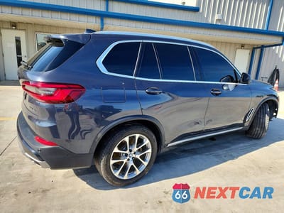 Trzecie zdjęcie samochodu z tyłu: 2020 BMW X5 VIN:5UXCR6C05L9B09296 - miniatura