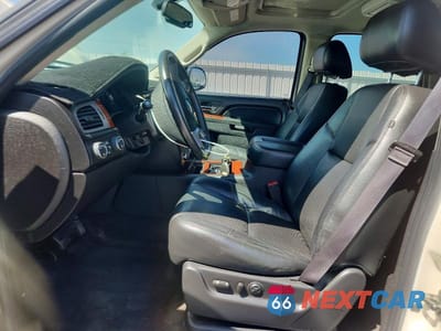 Zdjęcie 7 z 14 samochodu: 2013 CHEVROLET TAHOE K1500 LTZ VIN:1GNSKCE02DR350798 - miniatura