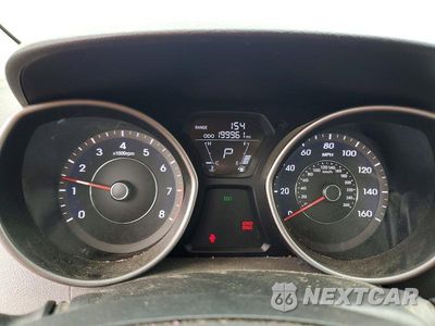 Zdjęcie 9 z 13 samochodu: 2013 HYUNDAI ELANTRA LIMITED VIN:5NPDH4AE9DH229104 - miniatura