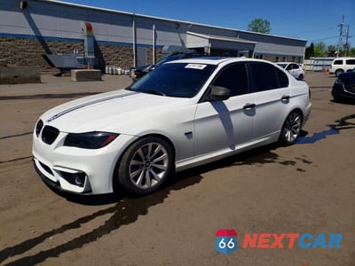 2011 BMW 328 I SULEV WBAPH5G52BNM75383 - główne zdjęcie licytacji z USA - miniatura