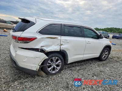 Trzecie zdjęcie samochodu z tyłu: 2015 TOYOTA HIGHLANDER XLE VIN:5TDKKRFH4FS112942 - miniatura