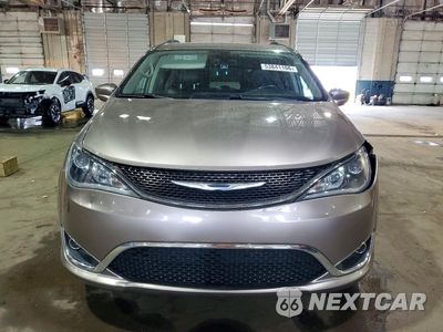 Piąte zdjęcie samochodu w środku: 2017 CHRYSLER PACIFICA TOURING L PLUS VIN:2C4RC1EG5HR832946 - miniatura