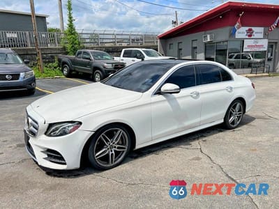 2019 MERCEDES-BENZ E 300 4MATIC WDDZF4KB0KA606543 - główne zdjęcie licytacji z USA - miniatura