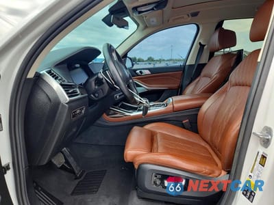 Zdjęcie 7 z 13 samochodu: 2019 BMW X7 XDRIVE50I VIN:5UXCX4C55KLS36196 - miniatura