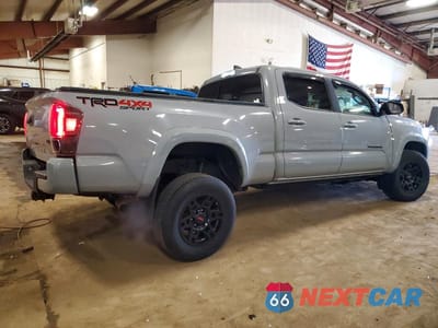 Trzecie zdjęcie samochodu z tyłu: 2020 TOYOTA TACOMA SR5 V6 VIN:5TFDZ5BN5LX050935 - miniatura