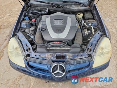 Zdjęcie 11 z 12 samochodu: 2005 MERCEDES-BENZ SLK 350 VIN:WDBWK56F95F052078 - miniatura