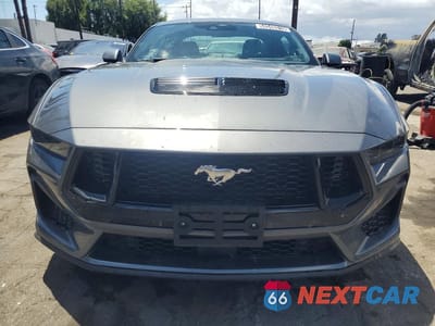 Piąte zdjęcie samochodu w środku: 2026 FORD MUSTANG GT VIN:1FA6P8CF1T5407729 - miniatura