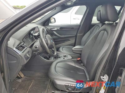 Zdjęcie 7 z 13 samochodu: 2018 BMW X1 XDRIVE28I VIN:WBXHT3C39J5K23453 - miniatura