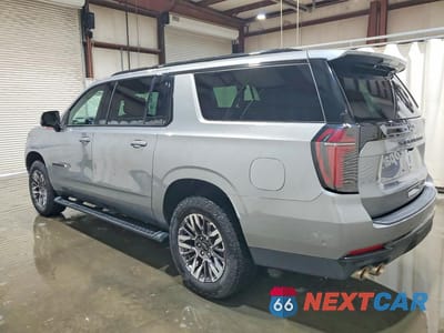 Drugie zdjęcie samochodu z przodu: 2025 CHEVROLET SUBURBAN K1500 Z71 VIN:1GNS6DRDXSR321778 - miniatura