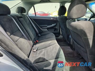 Zdjęcie 10 z 12 samochodu: 2007 HONDA ACCORD EX VIN:1HGCM56767A121589 - miniatura