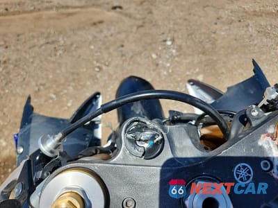 Zdjęcie 7 z 8 samochodu: 2016 YAMAHA YZFR6 VIN:JYARJ16E7GA035857 - miniatura