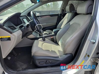 Zdjęcie 7 z 12 samochodu: 2017 HYUNDAI SONATA SPORT VIN:5NPE34AF5HH591173 - miniatura