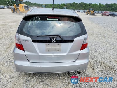 Zdjęcie 6 z 12 samochodu: 2011 HONDA FIT SPORT VIN:JHMGE8H52BC002993 - miniatura