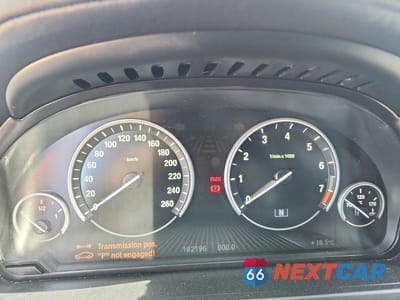 Zdjęcie 9 z 13 samochodu: 2013 BMW 750 XI VIN:WBAYB6C53DC998363 - miniatura