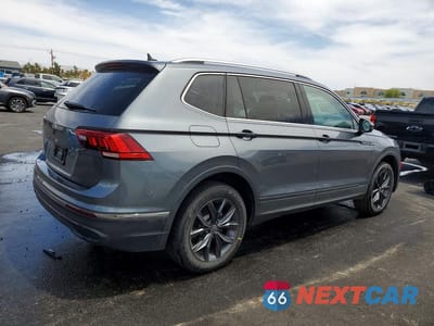 Trzecie zdjęcie samochodu z tyłu: 2023 VOLKSWAGEN TIGUAN SE VIN:3VV3B7AX4PM055992 - miniatura