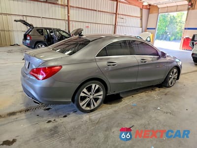 Trzecie zdjęcie samochodu z tyłu: 2015 MERCEDES-BENZ CLA 250 VIN:WDDSJ4EB4FN171438 - miniatura