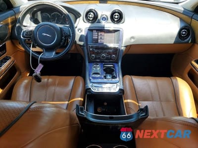 Zdjęcie 8 z 12 samochodu: 2012 JAGUAR XJ SUPERCHARGED VIN:SAJWA1GE5CMV34303 - miniatura