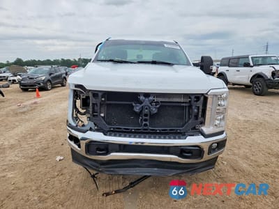 Piąte zdjęcie samochodu w środku: 2024 FORD F250 SUPER DUTY VIN:1FT7W2BT2RED24342 - miniatura