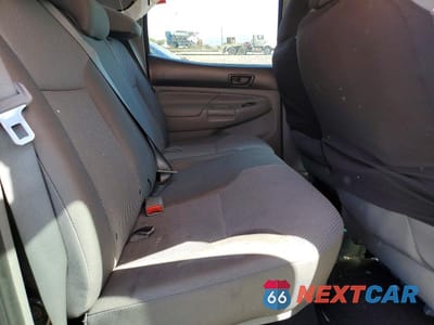Zdjęcie 10 z 12 samochodu: 2015 TOYOTA TACOMA V6 VIN:3TMLU4EN7FM170455 - miniatura