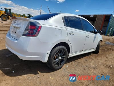 Trzecie zdjęcie samochodu z tyłu: 2010 NISSAN SENTRA 2.0 VIN:3N1AB6APXAL670286 - miniatura