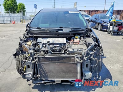 Piąte zdjęcie samochodu w środku: 2014 TOYOTA PRIUS V FIVE VIN:JTDZN3EU3EJ010061 - miniatura