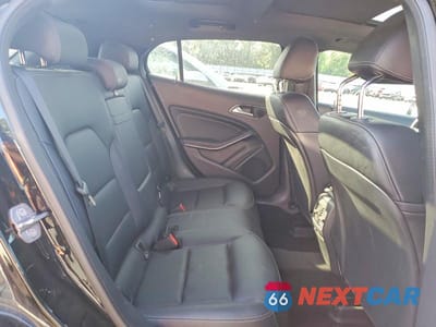 Zdjęcie 10 z 12 samochodu: 2020 MERCEDES-BENZ GLA 250 4MATIC VIN:W1NTG4GB0LU029284 - miniatura