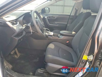 Zdjęcie 7 z 13 samochodu: 2019 TOYOTA RAV4 LE VIN:2T3G1RFV3KC011321 - miniatura